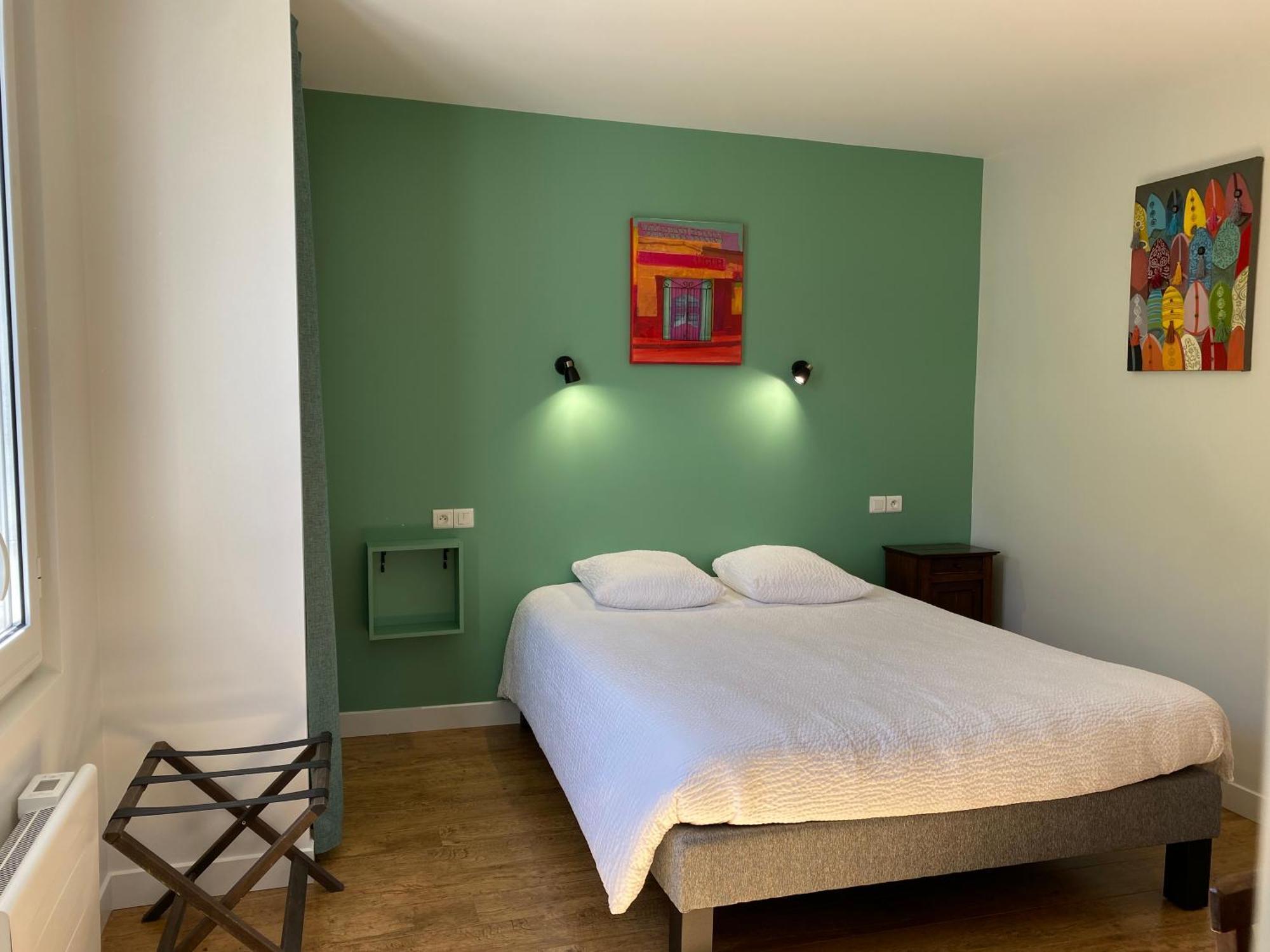 Logis Hotel Le Clos Pite Préchacq Exteriör bild
