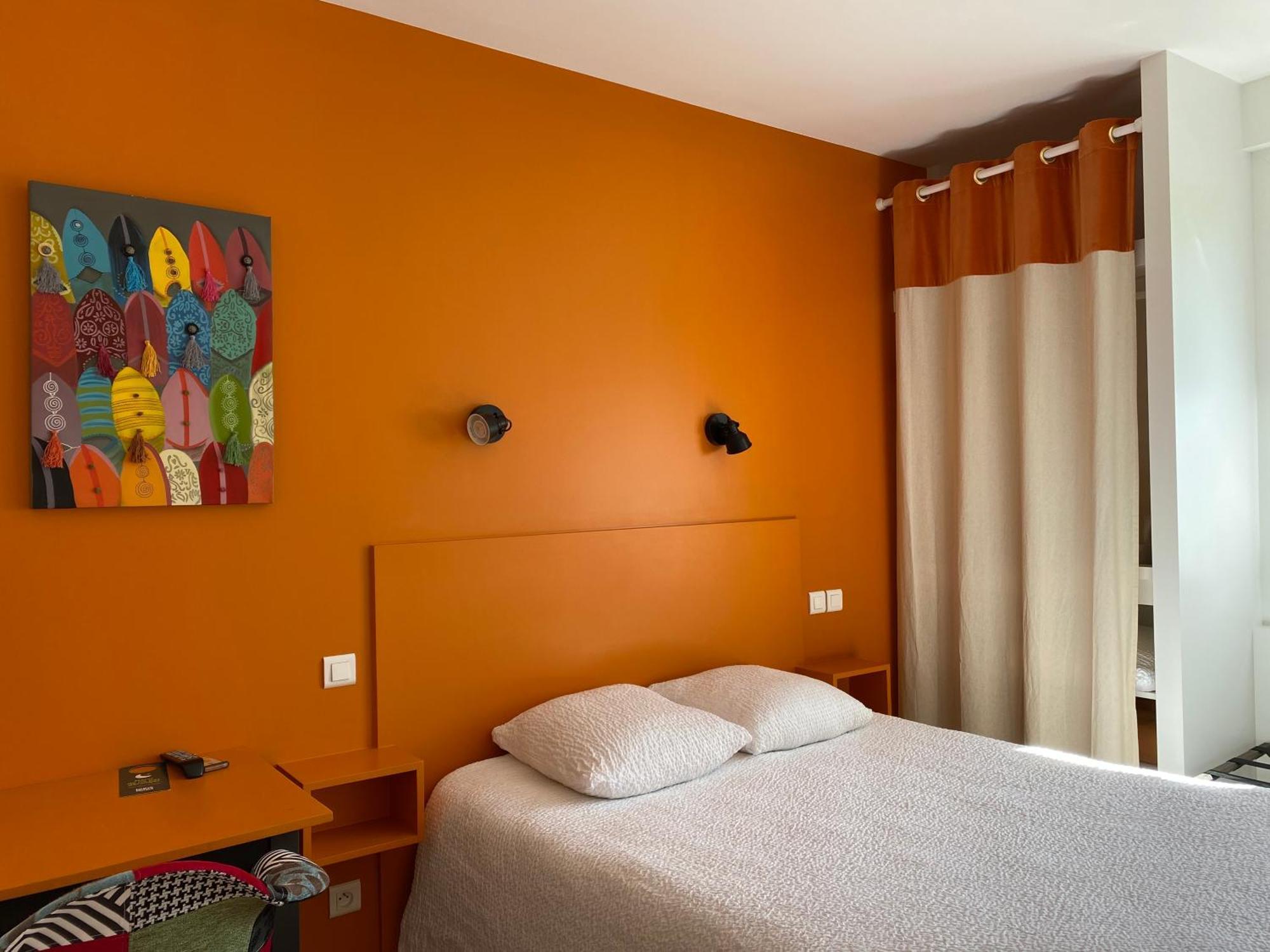 Logis Hotel Le Clos Pite Préchacq Exteriör bild