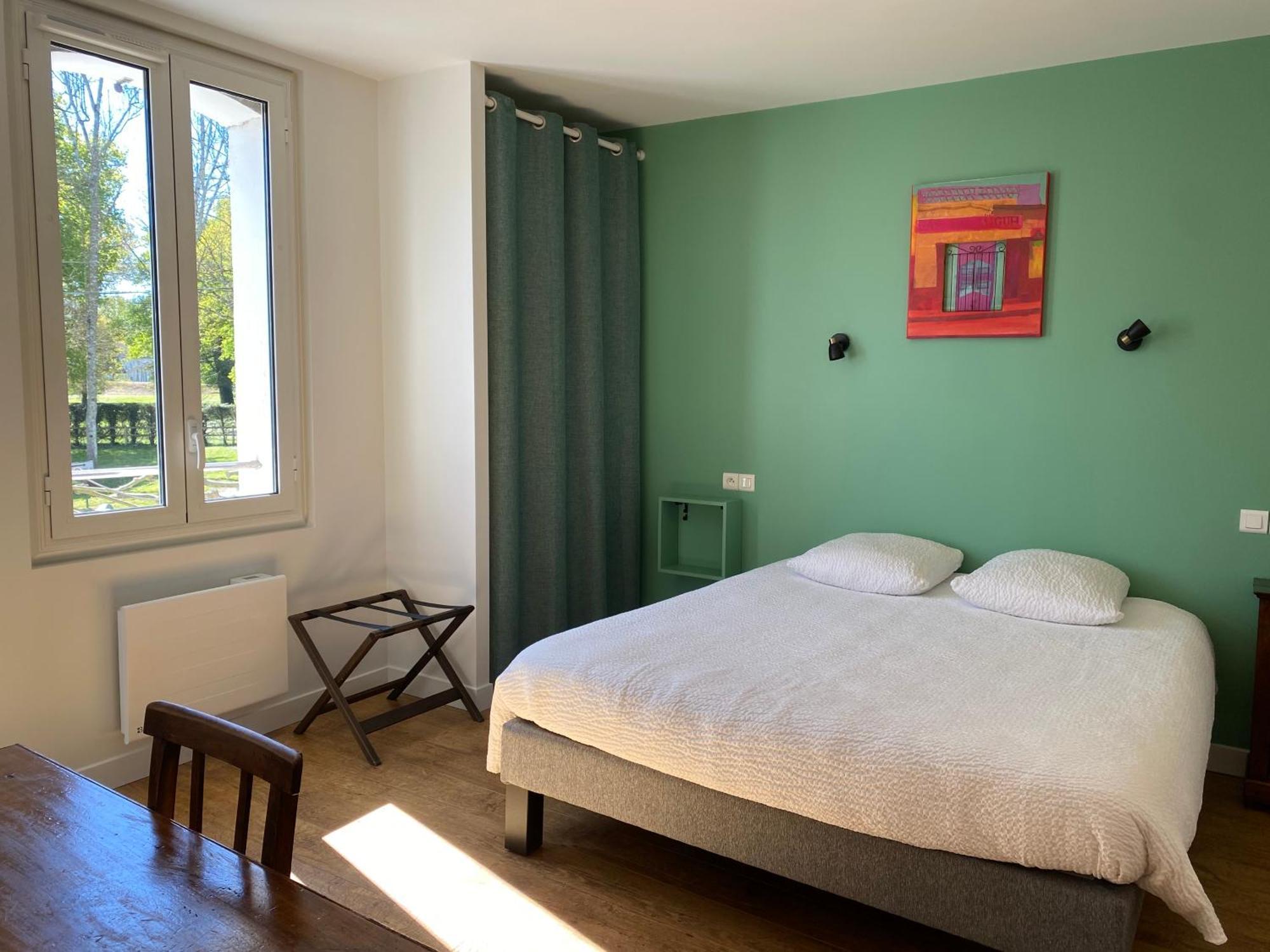 Logis Hotel Le Clos Pite Préchacq Exteriör bild